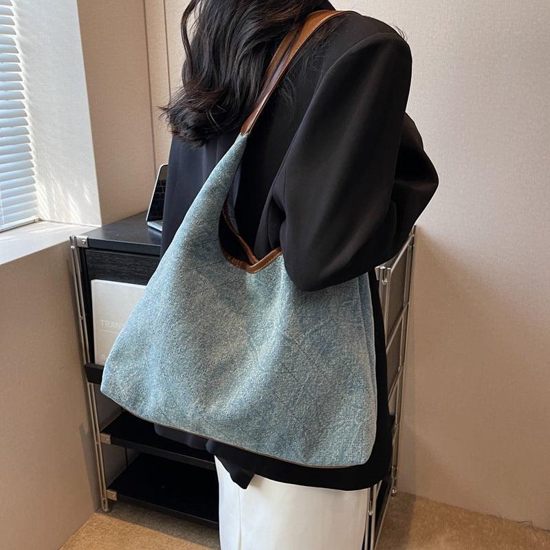 Women's denim shopping tote