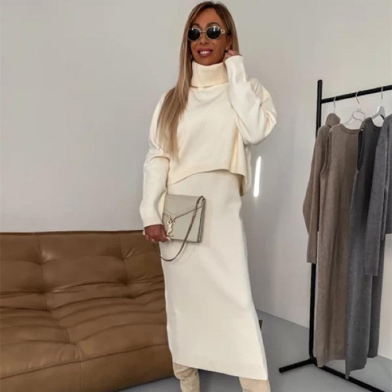 Women's turtleneck sleeveless knitted dress