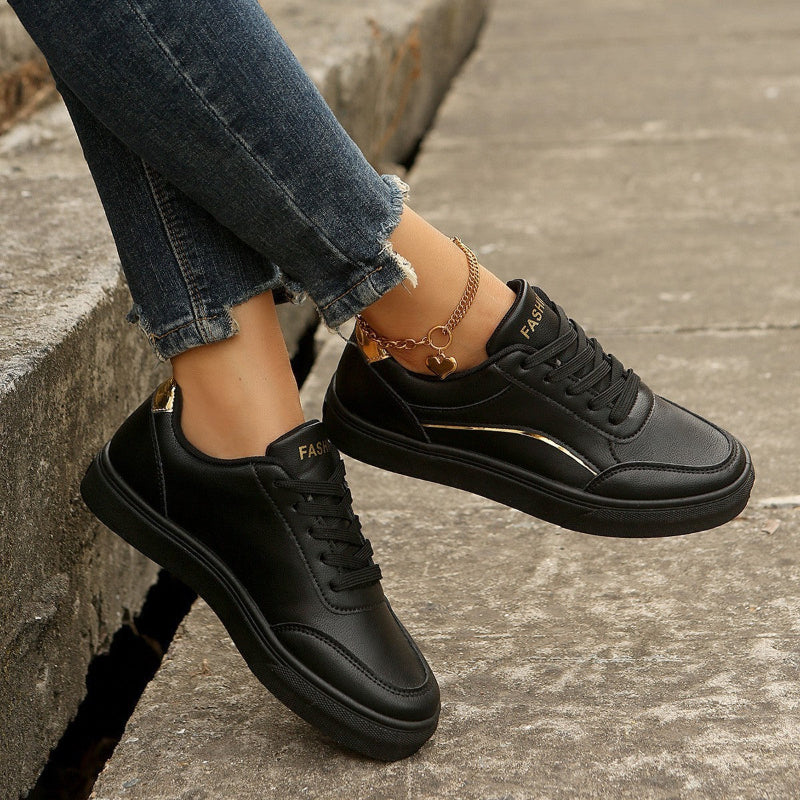 Women's casual flat shoes