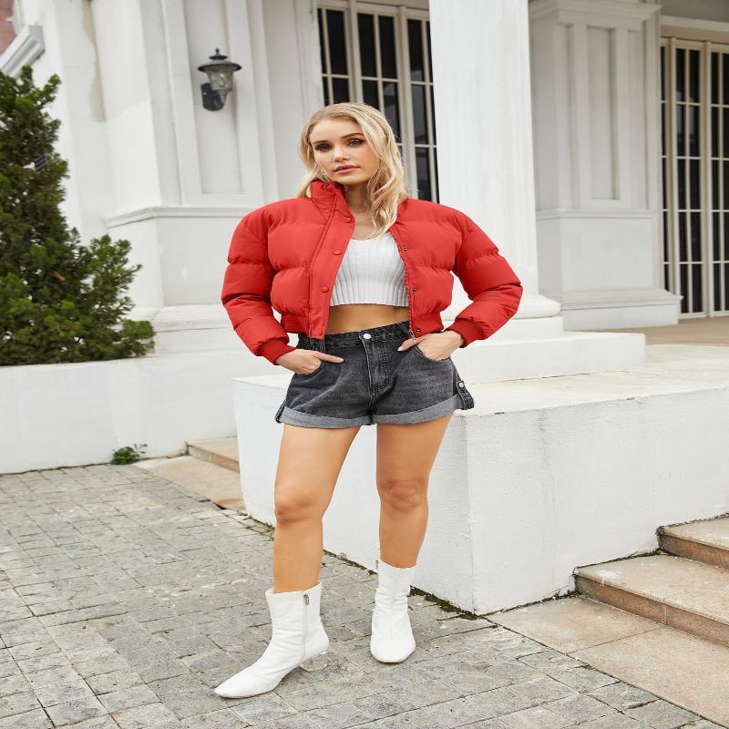 Women's short padded puffer jacket
