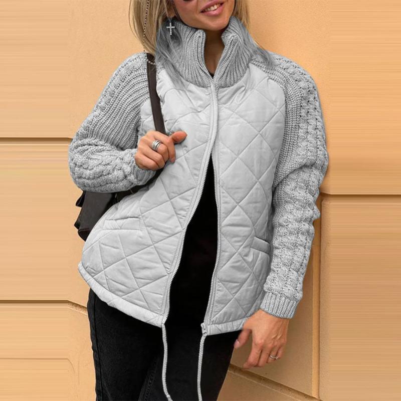 Women's button-up knitted jacket