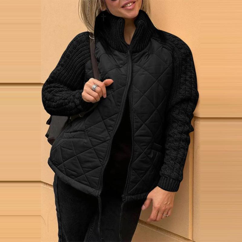 Women's button-up knitted jacket